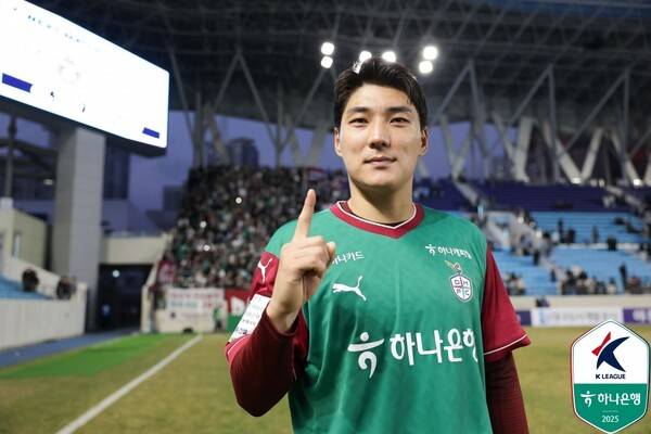 ▲ 대전 하나시티즌 주민규와 FC서울 제시 린가드. ⓒ한국프로축구연맹