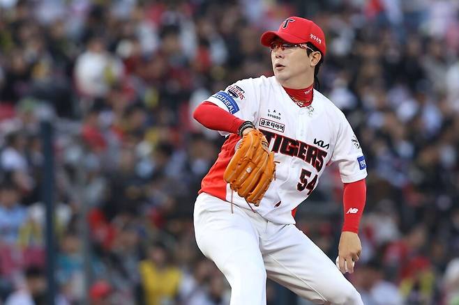 ▲ 올 시즌 출발이 좋지 않아 의구심을 자아내고 있는 양현종 ⓒKIA타이거즈