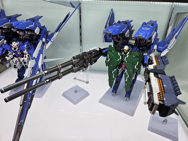 8.png 건담 장식장 보고가세요