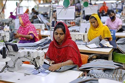 방글라데시의 의류 공장 [로이터 연합뉴스 자료사진. 재판매 및 DB 금지]