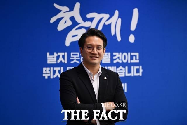 전 의원은 "공익적 비판과 악의적 강력하게 찬반토론이 있었으면 한다"며 "토론회를 통해 의견을 모은 다음에 장단점을 고려해서 추진할 생각"이라고 밝혔다. /남윤호 기자