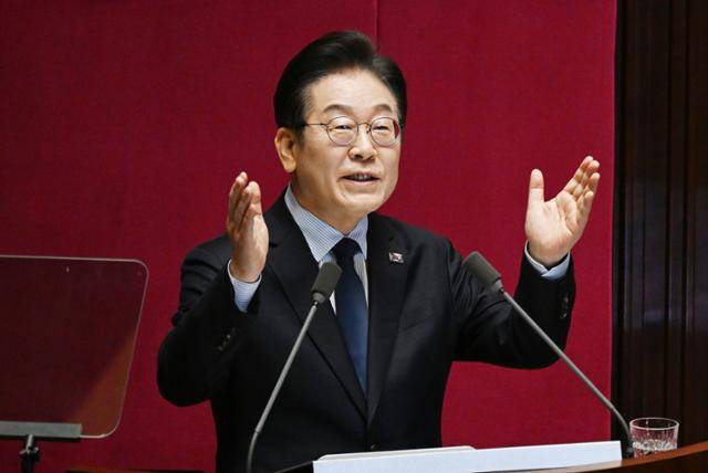 이재명 더불어민주당 대표가 지난 2월 10일 열린 국회 본회의에서 교섭단체 대표연설을 하고 있다. 고영권 기자