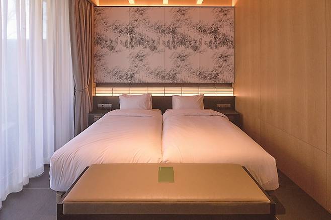 가장 넓은 면적의 '수정' 룸 침실. 사진=도진영