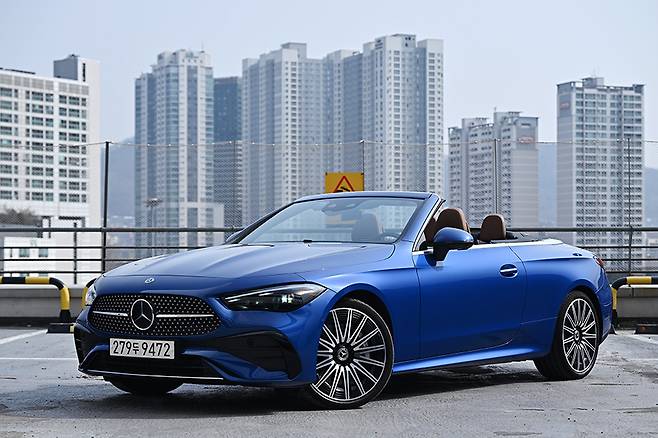 메르세데스-벤츠 CLE 450 4MATIC 카브리올레. 사진 김학수 기자
