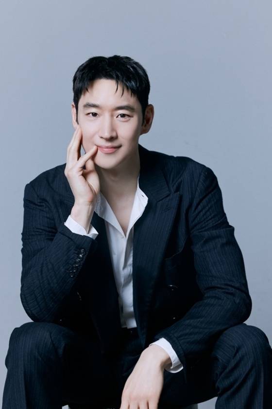 이제훈은 ‘협상의 기술’에서 M&A 전문가 윤주노 역을 연기했다. 사진l컴퍼니온