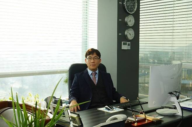 사진 =  코미코 최용하 대표이사