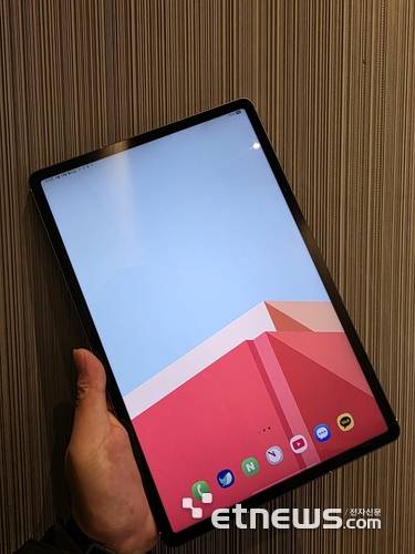 갤럭시 탭S10FE 플러스