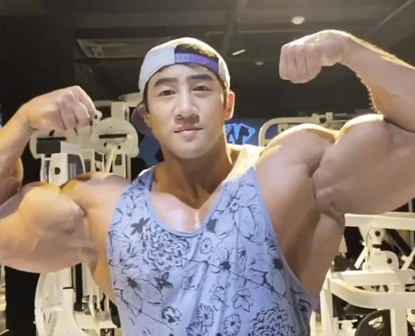 헬스 트레이너 황철순. 황철순 사회관계망서비스 캡처