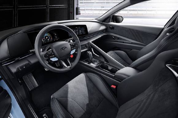 현대차 '2026 아반떼 N' 인테리어. [사진=현대자동차]