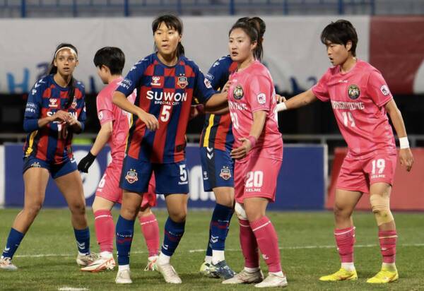 2025시즌 초반 리그 두 번째 많은 실점으로 하위권에 머물고 있는 수원FC 위민의 수비라인 재정비가 절실하다. 수원FC 위민 제공