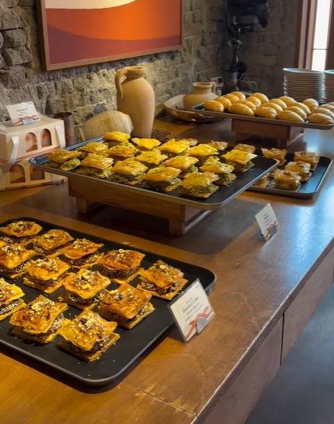 이동건 카페 소셜미디어