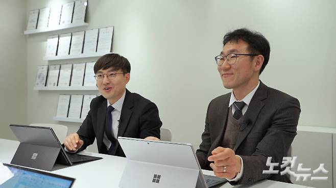 윤석열 전 대통령 탄핵심판에서 국회 탄핵소추위원 법률대리인단에 참여한 황영민·전형호 변호사가 10일 서울 서초구 법무법인 새록 사무실에서 CBS노컷뉴스와 인터뷰하고 있다.