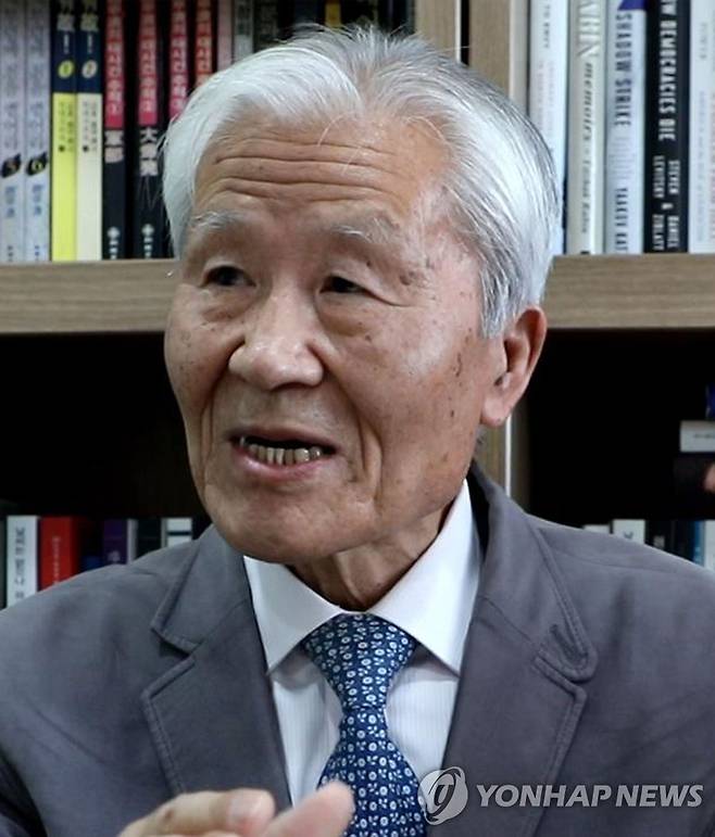 2022년 10월 연합뉴스와 인터뷰 중인 조갑제 조갑제닷컴 대표 [연합뉴스 사진]