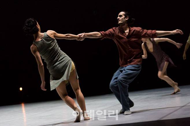‘블리스’ 공연 사진(사진=Nadir Bonazzi _ Aterballetto)