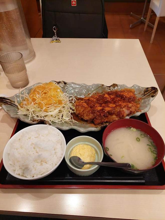 7fed8273b58668f251ee82e54e827c73b980fee27b9bc61de0b551b3f530f752