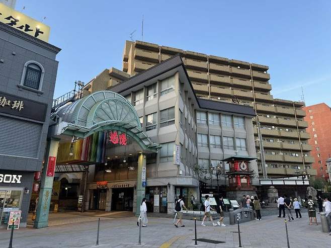 0490f719b28261f120b5c6b236ef203ea9e342c4b1dbaf86bb