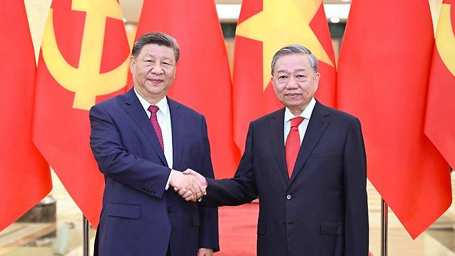 중국 시진핑과 베트남 또 럼