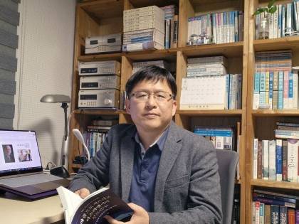 이동주 작가/사진제공=페스트북