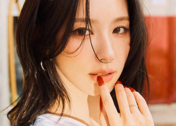 ▲ 중국 유명 가수 지커쥔이와 듀엣곡을 발표한 (여자)아이들 미연. 제공|큐브 엔터테인먼트