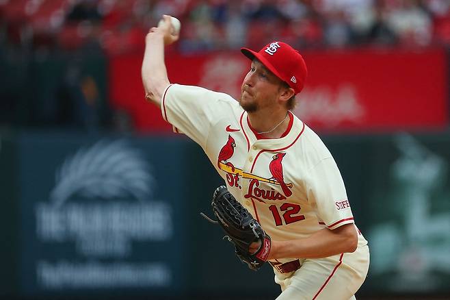 미국 메이저리그 세인트루이스 카디널스의 투수 에릭 페디가 16일(한국시간) 미국 미주리주 세인트루이스의 부시스타디움에서 열린 2025 메이저리그 휴스턴 애스트로스와의 홈 경기에 선발등판, 6이닝 1실점 호투에도 패전투수가 됐다. 사진 연합뉴스