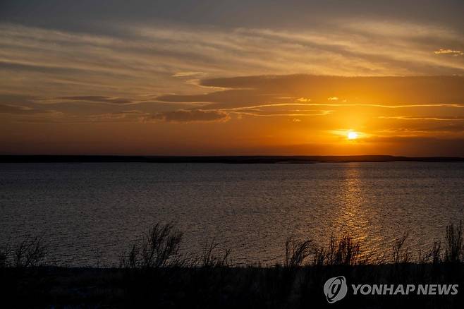 미국 텍사스 쪽에서 바라본 라아미스타드 댐 저수 시설 [게티이미지 제공. AFP 연합뉴스 자료사진. 재판매 및 DB 금지]