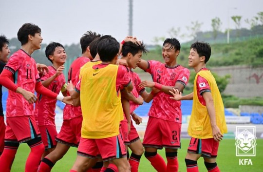 지난해 U-15 한중교류전 당시 한국 선수단의 모습. 사진[연합뉴스]
