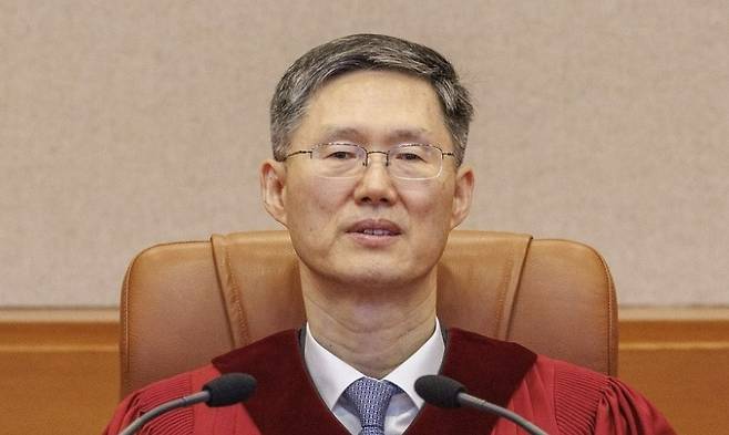 문형배 헌법재판소장 직무대행[연합]