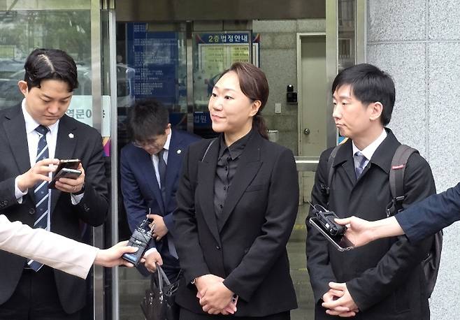 법원 출석한 강혜경 씨  [촬영 이준영]
