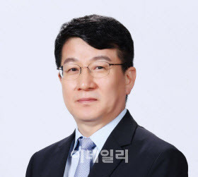 신민수 한양대 경영학부 교수