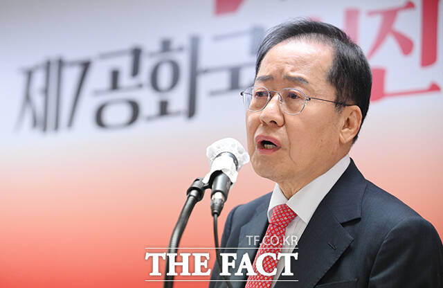 홍준표 국민의힘 대선 경선 후보가 18일 오전 서울 여의도 선거캠프에서 사회·교육·문화 분야 비전 발표를 하고 있다. /박헌우 기자