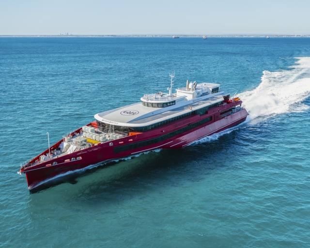 ▲고속선 '퀸비틀'ⓒ부산항만공사