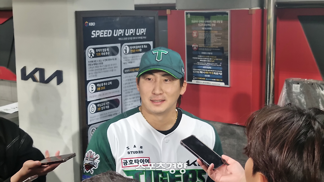 KIA 나성범이 17일 광주-기아챔피언스필드에서 열린 KT전 9회말 끝내기 안타를 친 소감을 말하고 있다. 광주|배재흥 기자