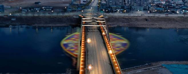 경관조명, 미디어파사드 설치하는 평창교 [평창군 제공.재판매 및 DB 금지]