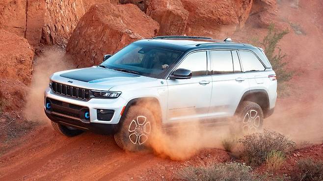 지프 그랜드 체로키