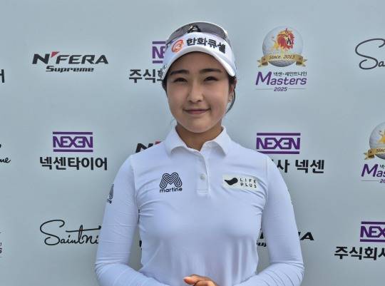 포즈 취하는 '바람의 여왕' 김민주. 사진[연합뉴스]