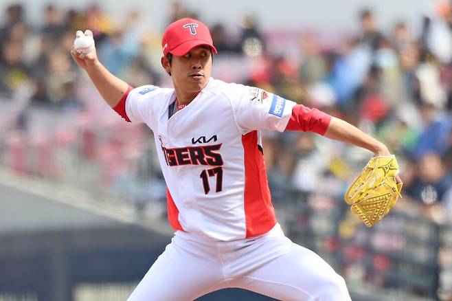 ▲ 시즌 개막 일주일도 되지 않아 2군으로 내려간 임기영은 경기력을 끌어올리는 과정을 밟고 있다 ⓒKIA타이거즈