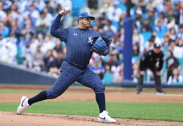 삼성 선발 아리엘 후라도.