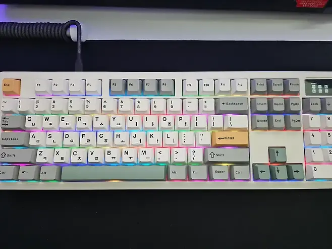 Esc F1 F2 F3 F4 F5 F6 F7 F8 F9 F10 F11 F12 Print Scroll Pause BB          Backspace Insert Home PgUp Lock  2 3 4 5 6 7 8 9 o Y L Q W E R T U O P   7 8 Tab Delete End PgDn C Y 프 1 F H 비  K R K A s F G H J K L 4 5 L Enter CapsLock 2  Y 1 f O Z X C V B N M    T 수 1 2 Shift Shift  E I T 0 Ctrl Win Alt Alt Fn Super Ctrl