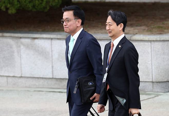 최상목 경제부총리 겸 기획재정부 장관과 안덕근 산업통상자원부 장관. /뉴스1