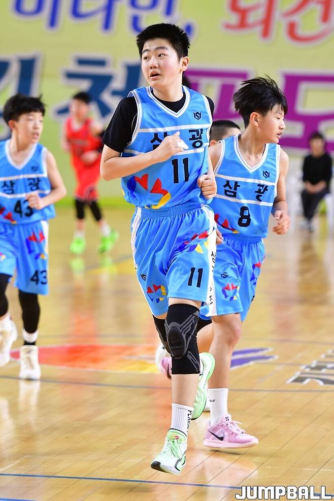▲서울삼광초 6학년 김현성(182cm,C)