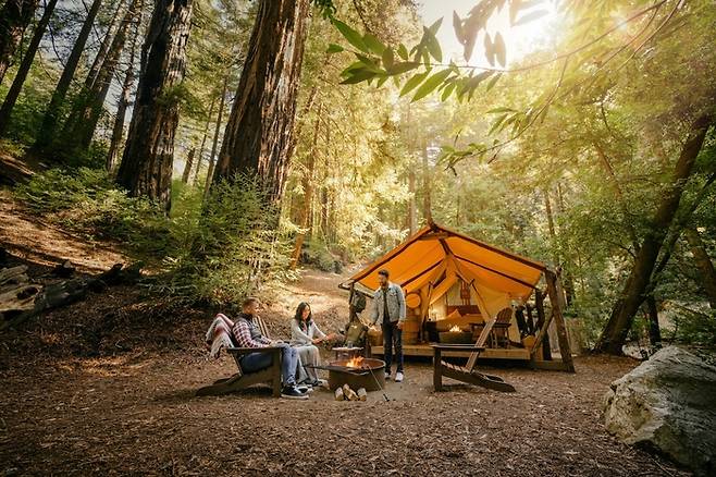캘리포니아주 빅 서에서 캠핑을 즐기는 사람들 / 사진=미국관광청