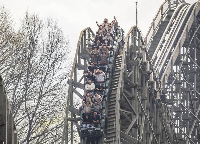 에버랜드의 명물 T익스프레스.