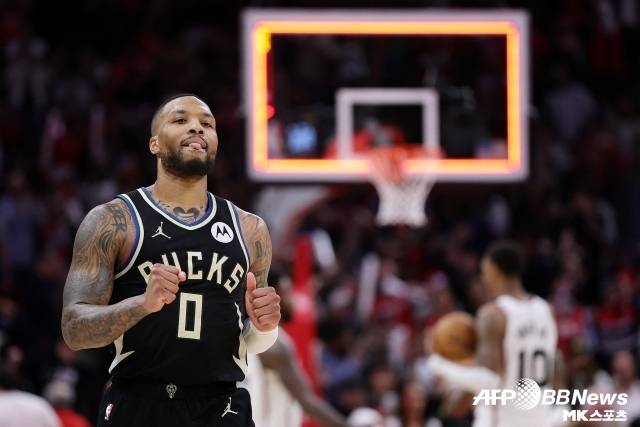 ‘ESPN’의 샴즈 카라니아는 “밀워키의 스타 가드 릴라드가 다음 주 열리는 인디애나와의 2차전, 또는 3차전에 복귀할 것으로 예상된다”고 보도했다. 사진=AFPBBNews=News1