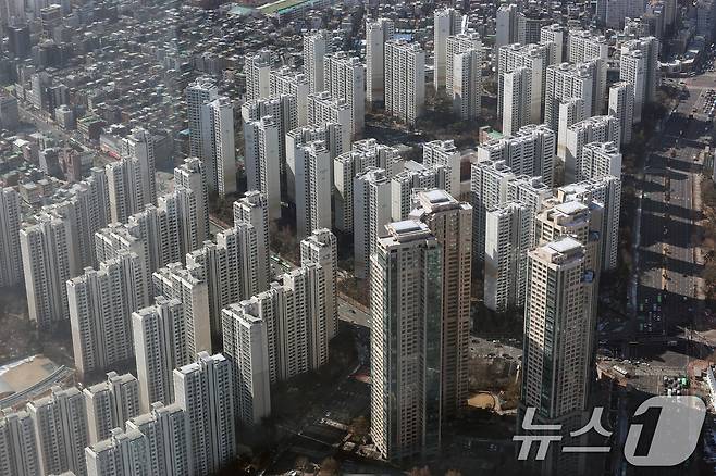 서울 송파구 롯데월드타워 서울스카이에서 바라본 서울 잠실 아파트단지. /뉴스1 ⓒ News1 박세연 기자