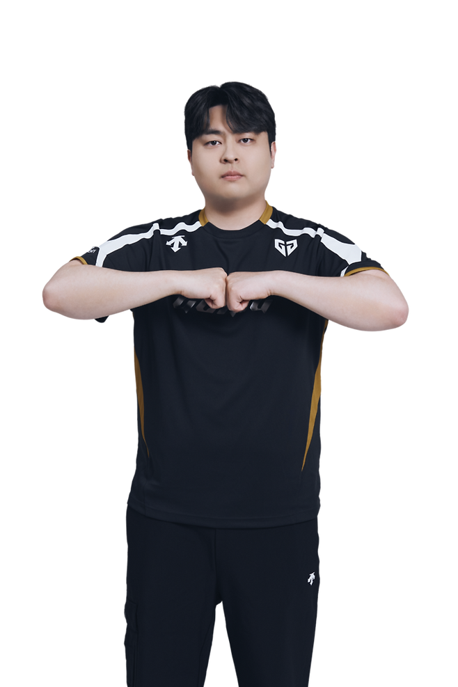 박세영이 21일 서울 잠실DN콜로세움에서 열린 2025 FC온라인 슈퍼 챔피언스 리그(FSL) C조 패자전서 이상민을 2-1로 제압하며 최종전에 올랐다. 최종전 상대는 ‘코르소’ 배재성. 사진 | 넥슨
