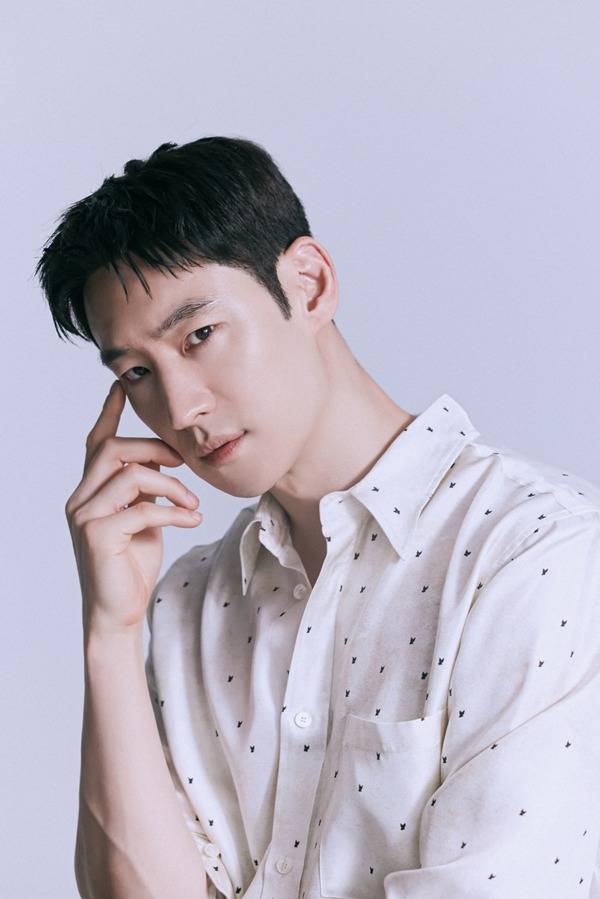 사진= 컴퍼니온 제공 / 배우 이제훈.