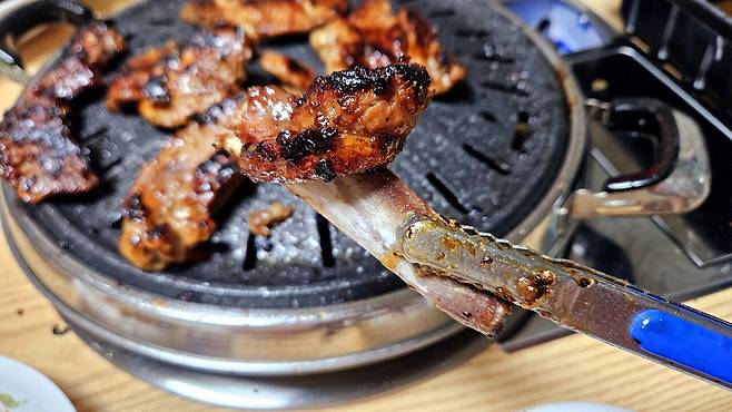 20250420_210727.jpg 집에서 돼지갈비집 느낌을 내고 싶을땐?