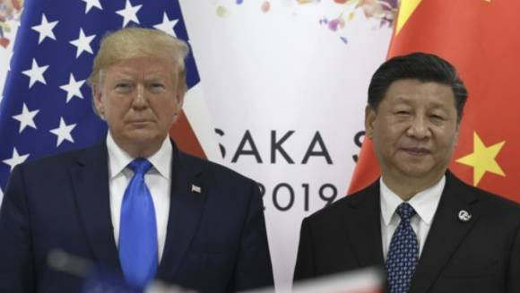 도널드 트럼프 미국 대통령(왼쪽)이 일본 오사카에서 열린 G20 정상회의에서 시진핑 중국 국가주석과 회담을 하고 있다. 2019.06.29 [사진=AP/연합뉴스]