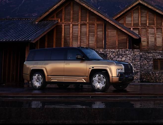 BYD 산하 브리미엄 SUV 브랜드 양왕의 ‘U8L’ [자료출처=카뉴스차이나(외신)]