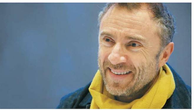 오는 9월 열릴 ‘서울도시건축비엔날레’의 총감독으로서 최근 한국을 찾은 세계적 건축 거장 토머스 헤더윅이 매일경제신문과 단독 인터뷰하며 그가 설계한 서울 노들섬, 서울의 도시 발전 방향에 대해 얘기하고 있다. 한주형 기자